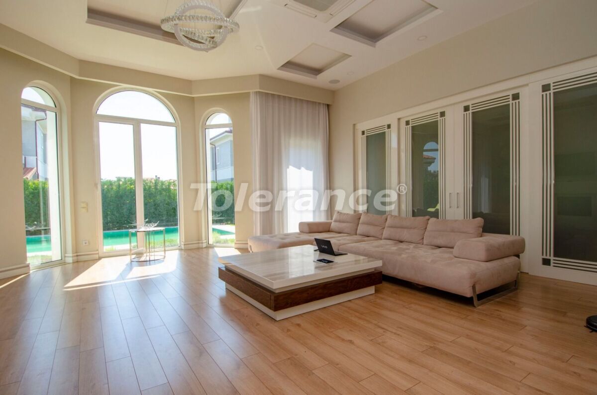 Вилла в Анталии, Турция, 320 м2 фото 2
