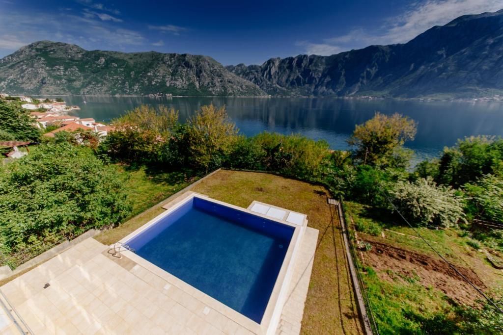 Квартира в Которе, Черногория, 70 м2 фото 3