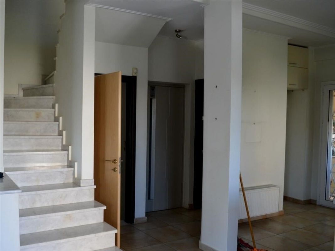 Дом в Афинах, Греция, 330 м2 фото 2