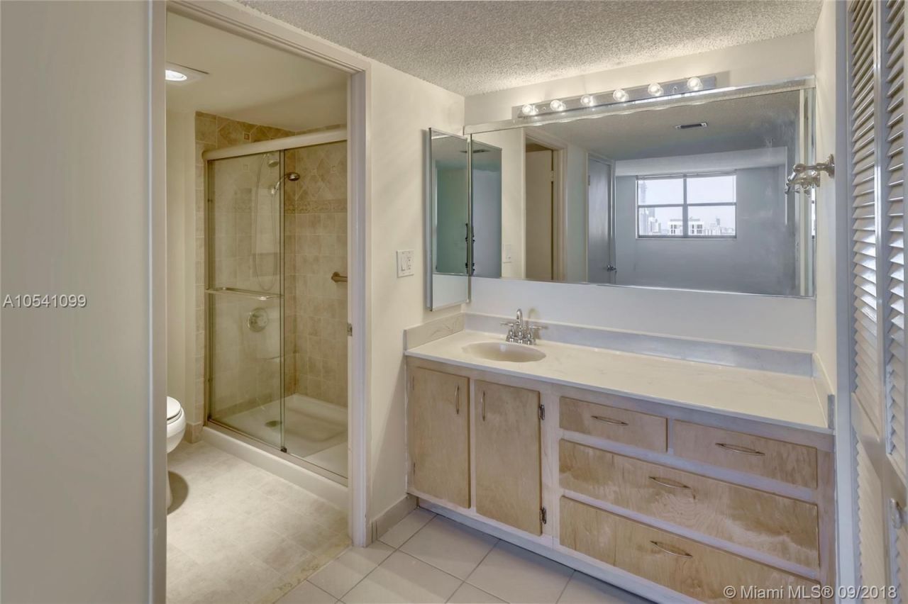 Квартира в Майами, США, 100 м2 фото 5