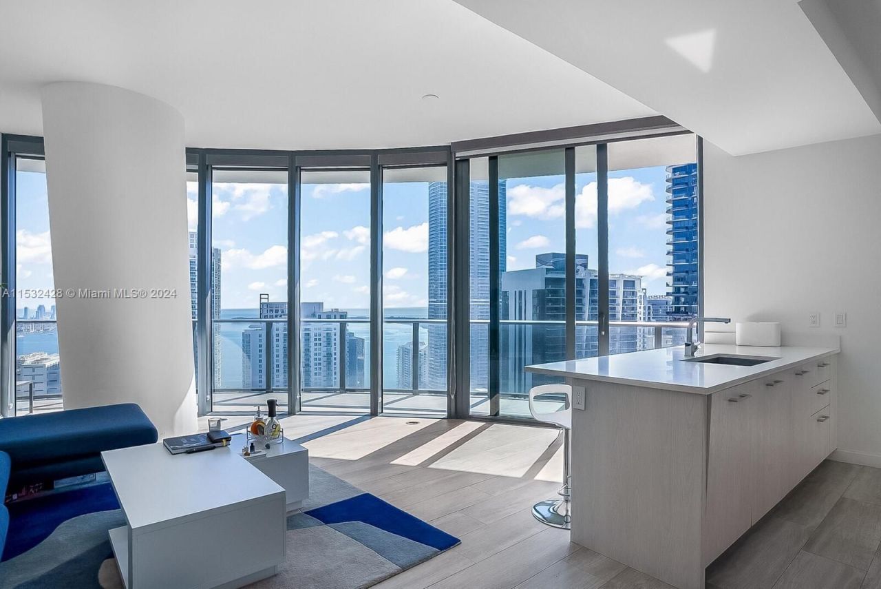 Квартира в Майами, США, 130 м2 фото 1