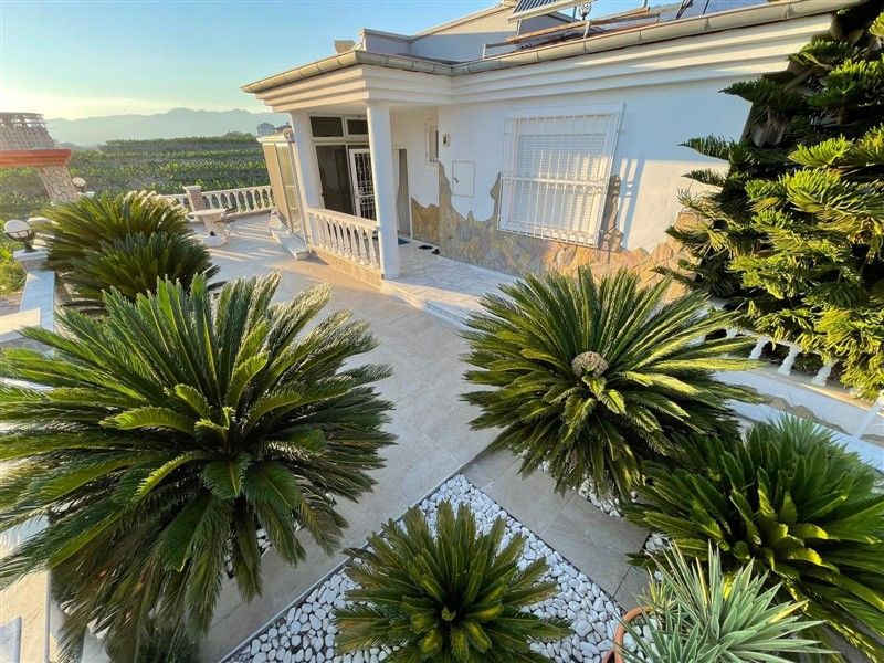 Вилла в Алании, Турция, 220 м2 фото 2