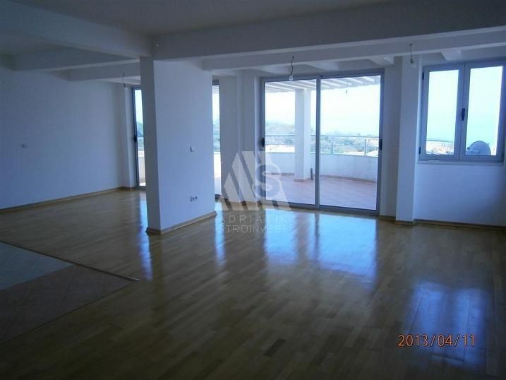 Квартира в Добра Воде, Черногория, 91 м2 фото 2