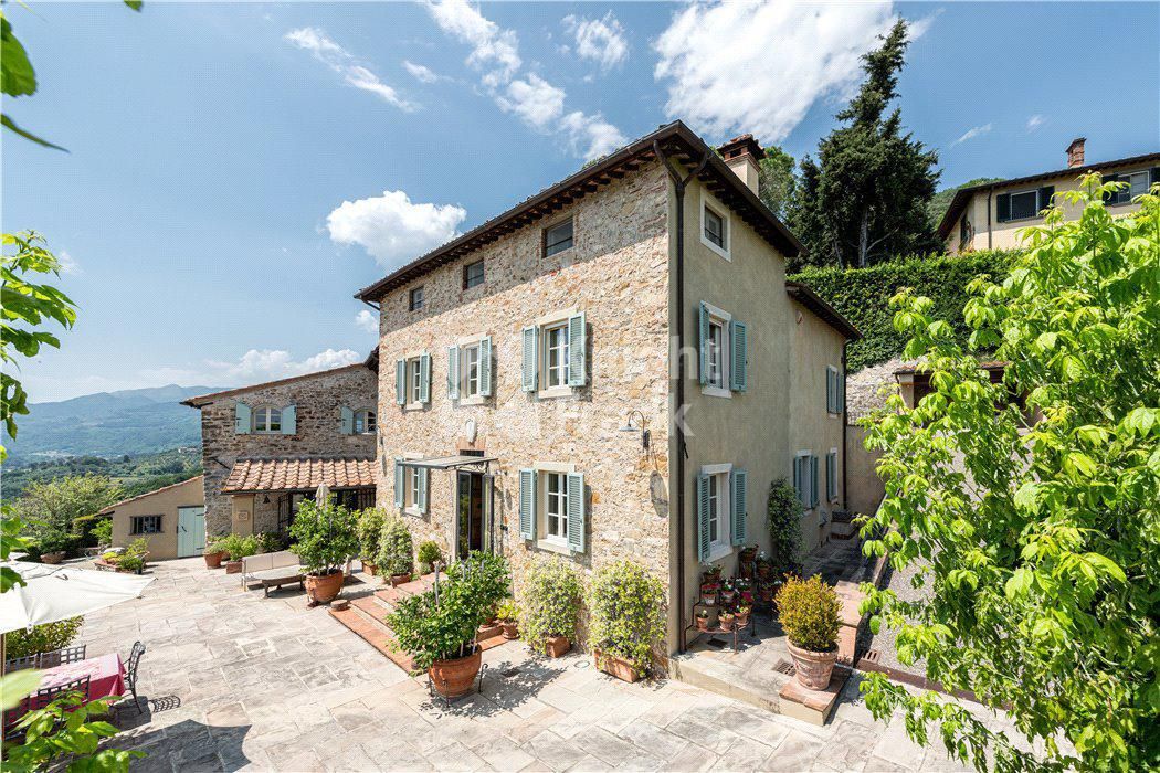 Вилла в Лукке, Италия, 430 м2 фото 4