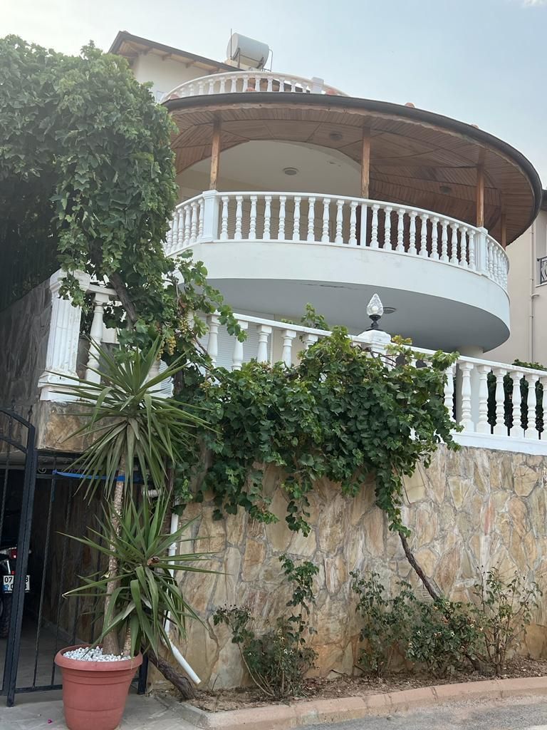 Вилла в Алании, Турция, 375 м2 фото 2