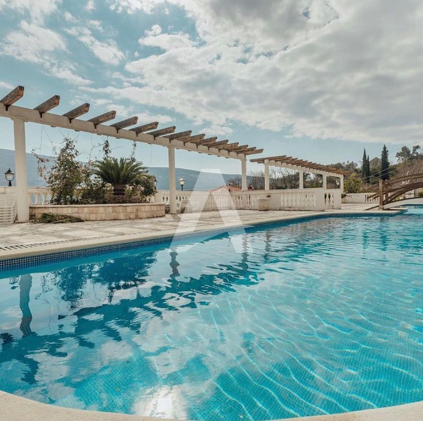 Апартаменты в Дженовичах, Черногория, 90 м2 фото 2