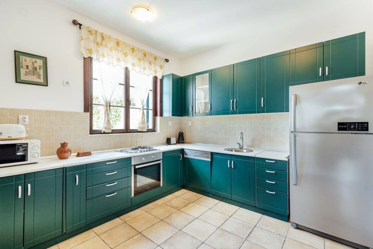 Вилла в Костанице, Черногория, 235 м2 фото 2