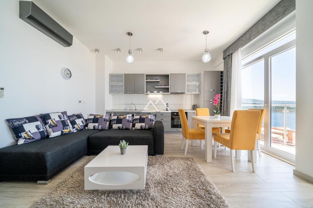 Квартира в Добра Воде, Черногория, 85 м2 фото 3