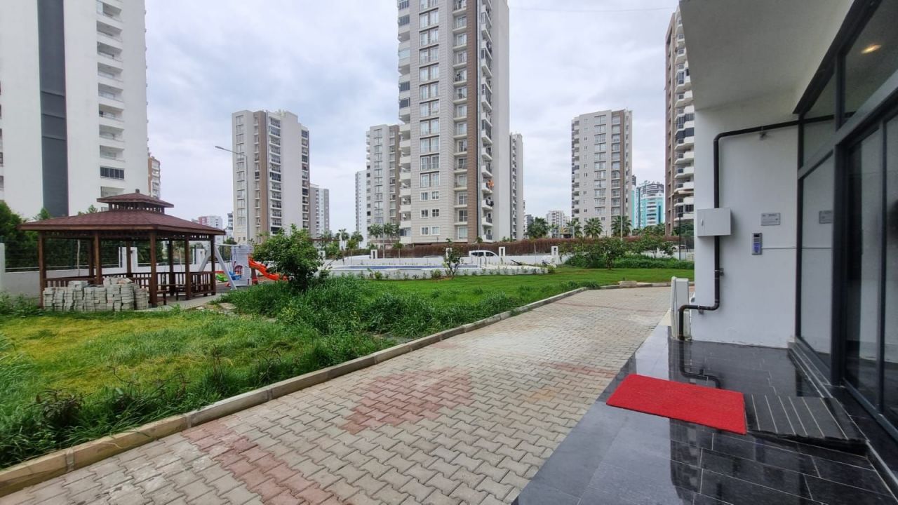 Квартира в Мерсине, Турция, 90 м2 фото 2