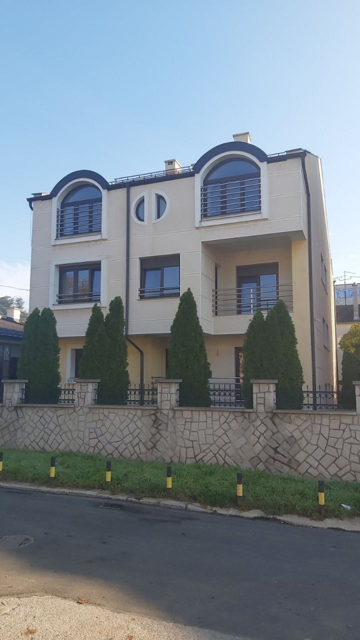 Вилла в Белграде, Сербия, 700 м2 фото 1