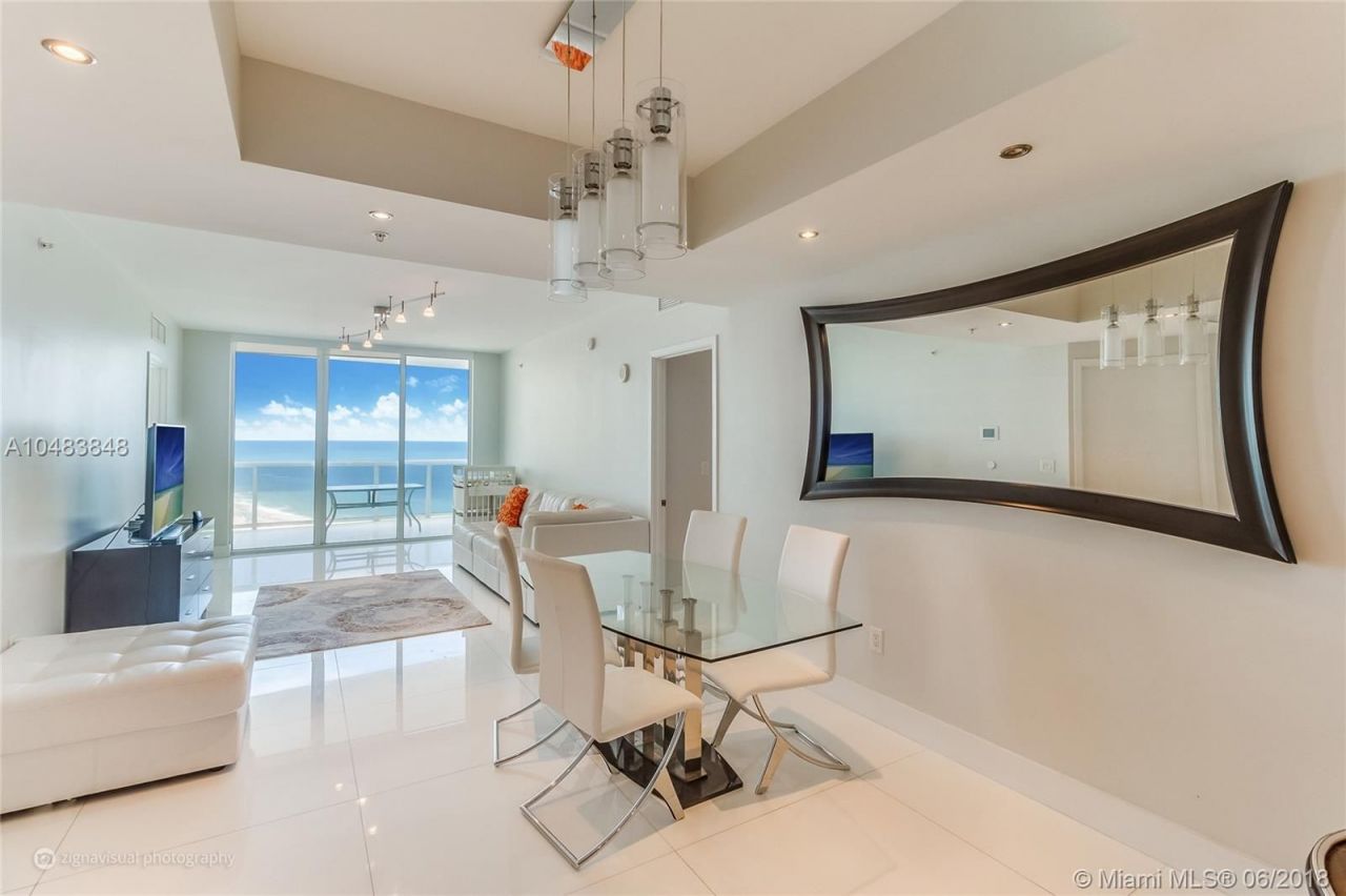Апартаменты в Майами, США, 140 м2 фото 2