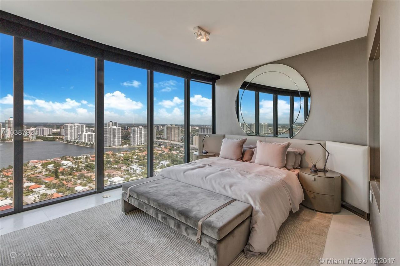 Квартира в Майами, США, 560 м2 фото 3