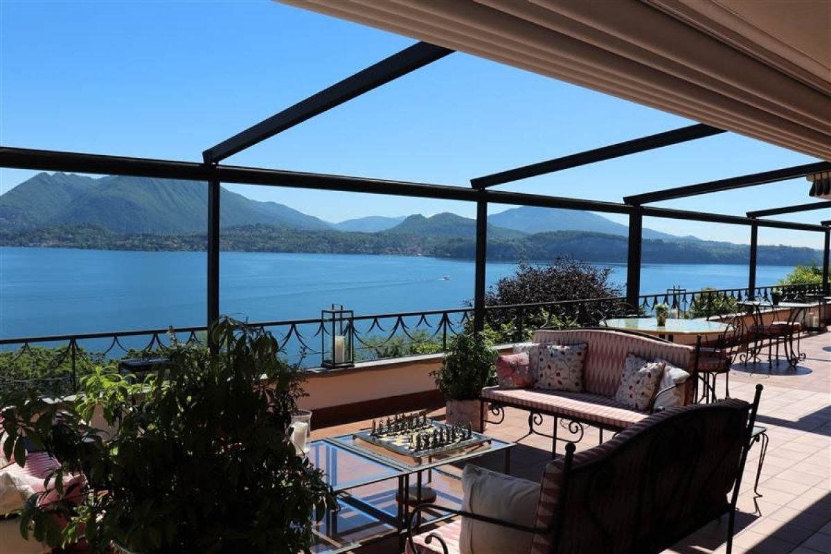 Дом у озера Маджоре, Италия, 380 м2 фото 4