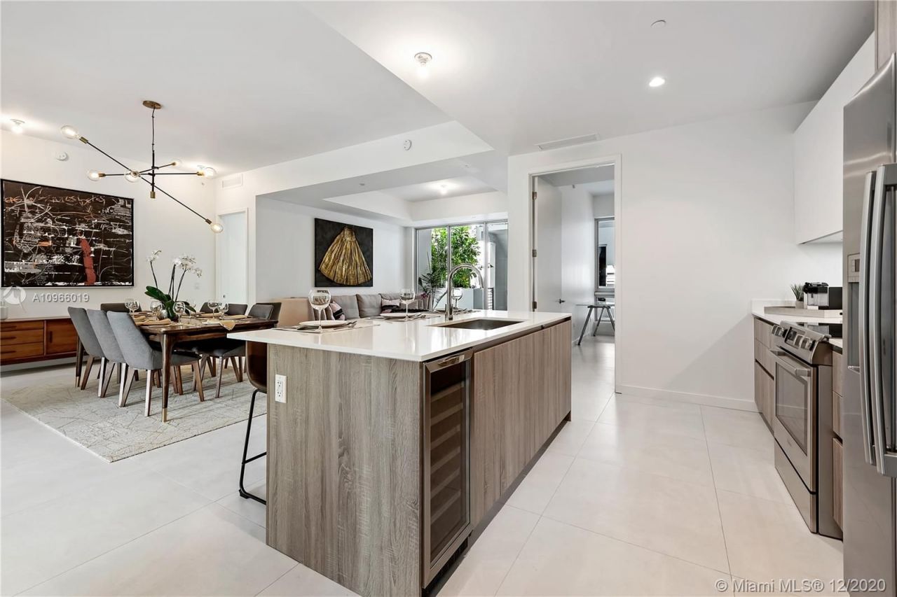 Квартира в Майами, США, 160 м2 фото 3