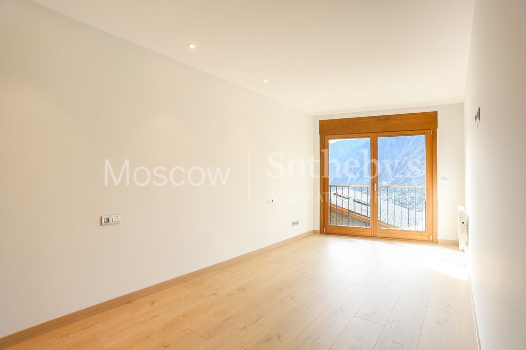 Апартаменты в Эскальдесе, Андорра, 94 м2 фото 2