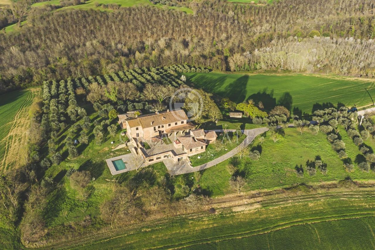 Дом в Кастильоне-дель-Лаго, Италия, 1 159.2 м2 фото 5