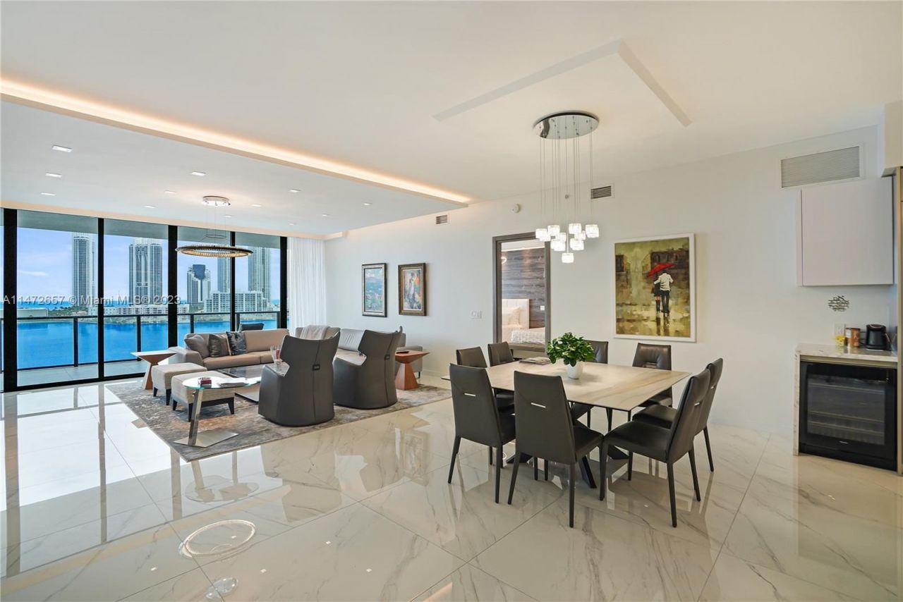 Квартира в Майами, США, 250 м2 фото 4