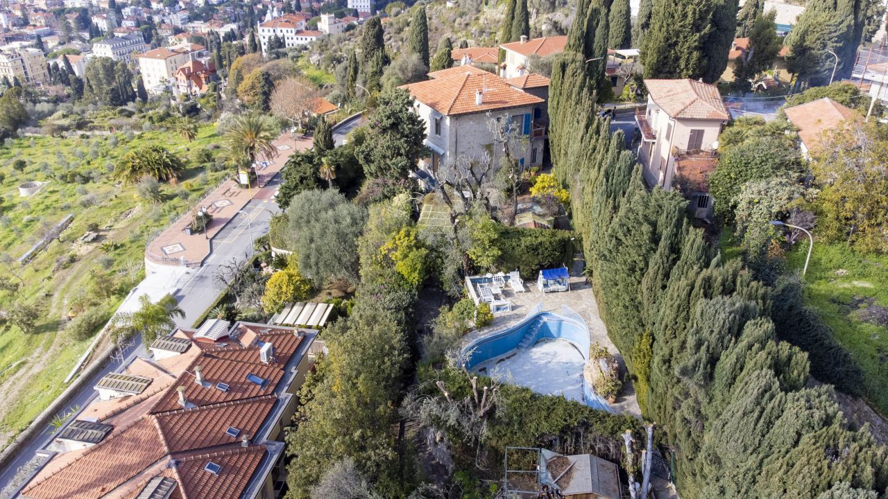 Вилла в Бордигере, Италия, 350 м2 фото 2