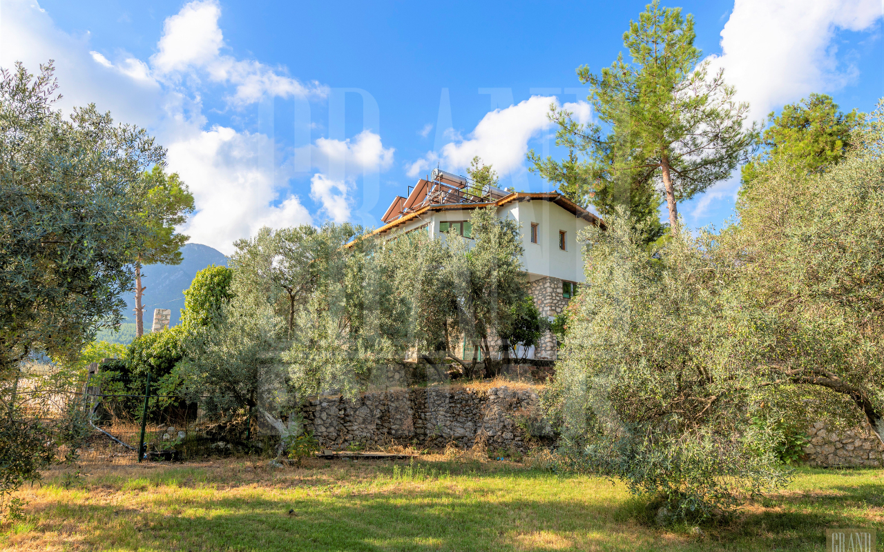 Вилла в Анталии, Турция, 450 м2 фото 2