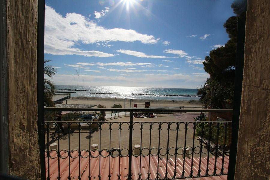 Апартаменты в Арма ди Таджа, Италия, 94 м2 фото 2