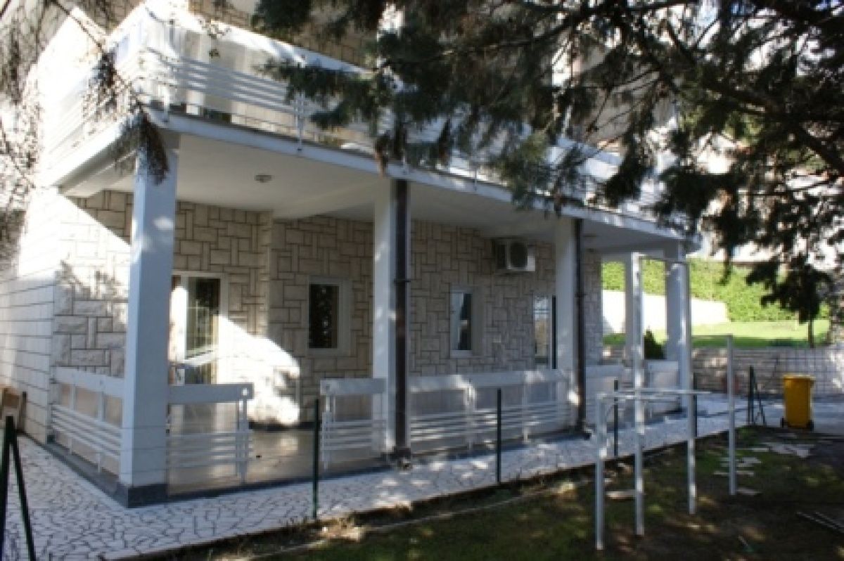 Дом в Херцег-Нови, Черногория, 400 м2 фото 3