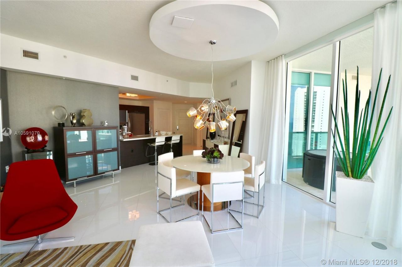 Квартира в Майами, США, 140 м2 фото 3