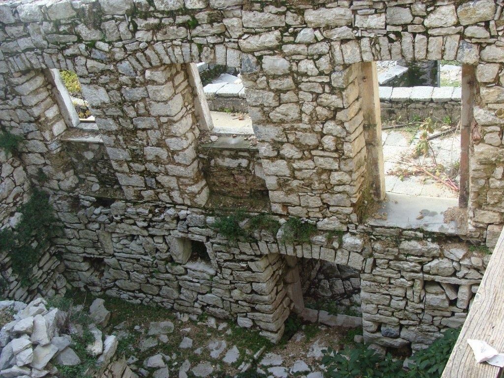 Дом под реконструкцию в Херцег-Нови, Черногория, 50 м2 фото 2