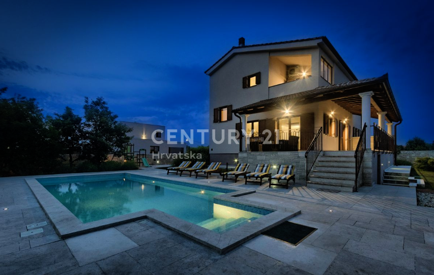 Дом в Светвинченате, Хорватия, 294 м2