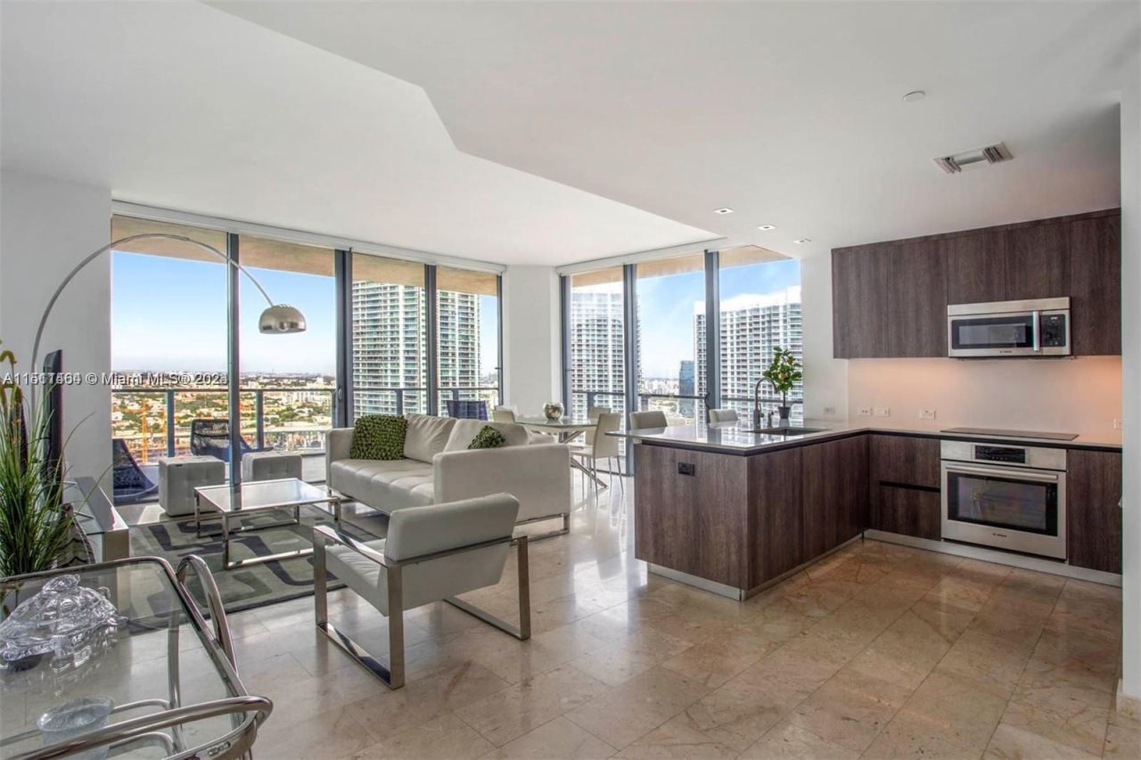 Квартира в Майами, США, 110 м2 фото 2