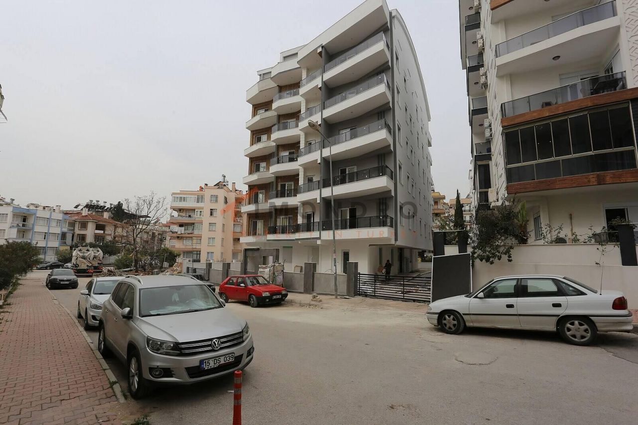 Квартира в Анталии, Турция, 70 м2 фото 2