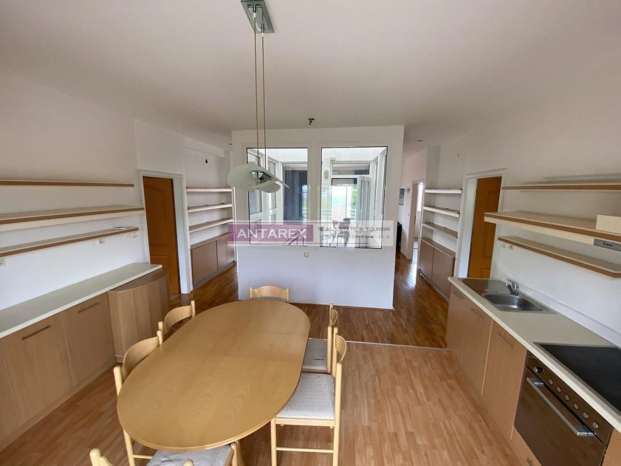 Апартаменты в Херцег-Нови, Черногория, 160 м2 фото 2