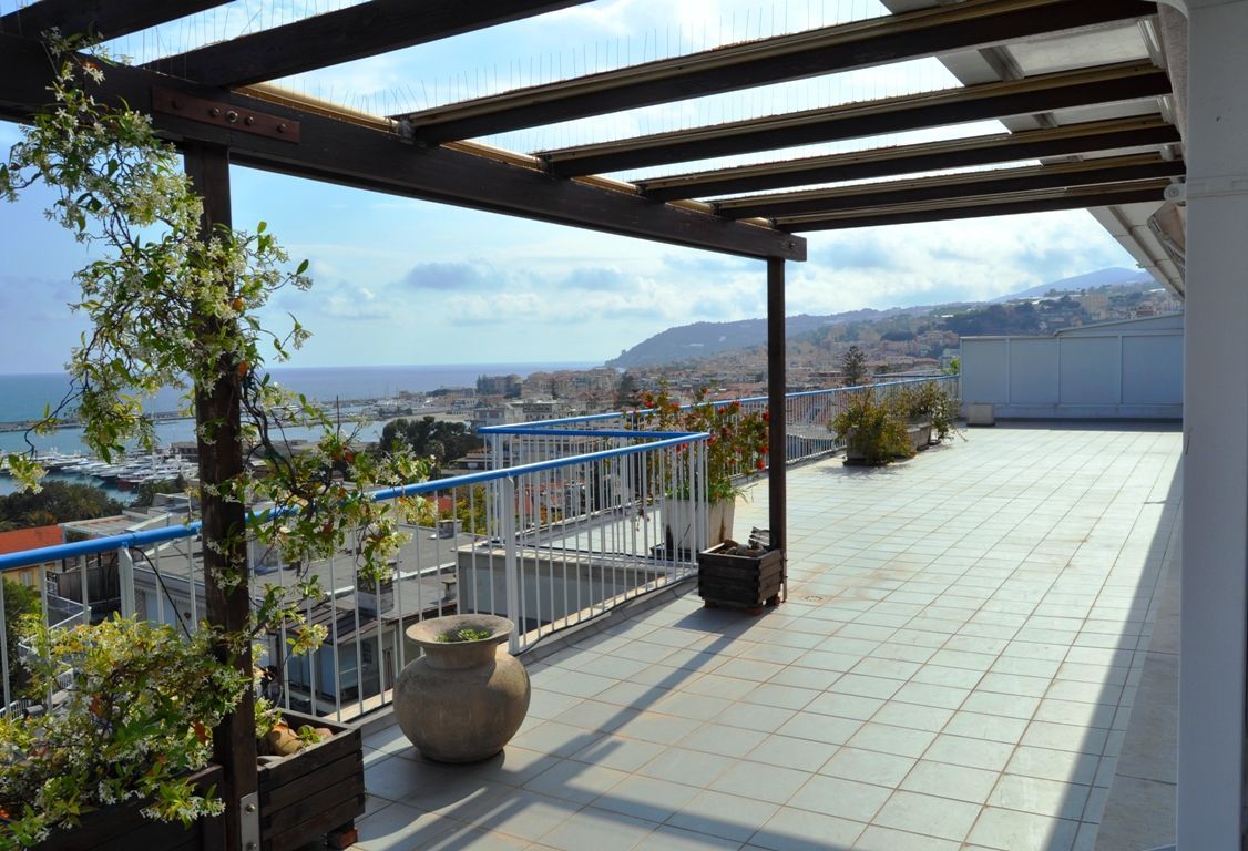 Пентхаус в Сан-Ремо, Италия, 152 м2 фото 2
