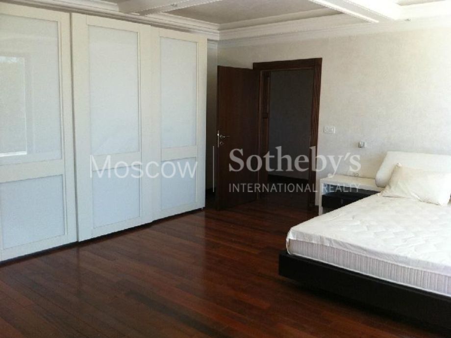 Вилла в Херцег-Нови, Черногория, 584 м2 фото 2