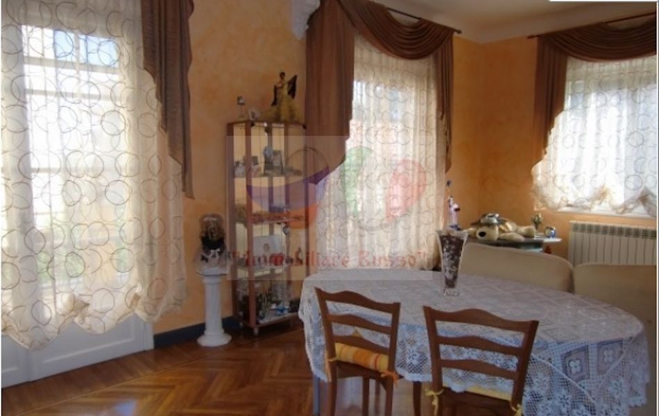 Дом в Сан-Ремо, Италия, 240 м2 фото 2
