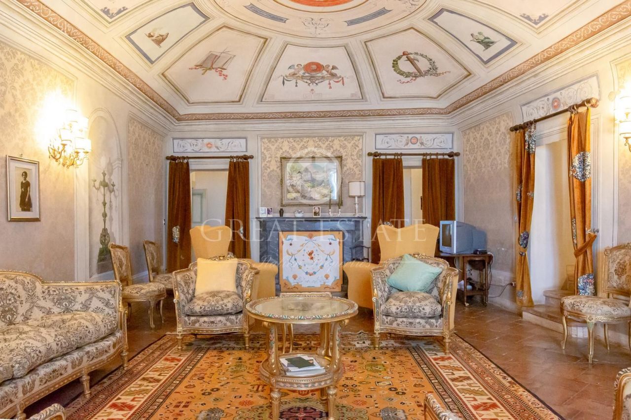 Вилла в Маджоне, Италия, 1 332.85 м2 фото 2