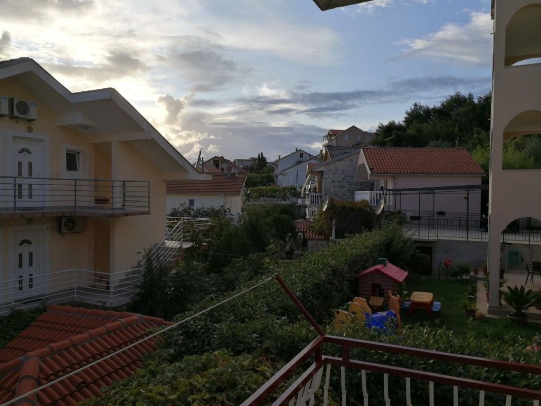 Дом в Тивате, Черногория, 400 м2 фото 2