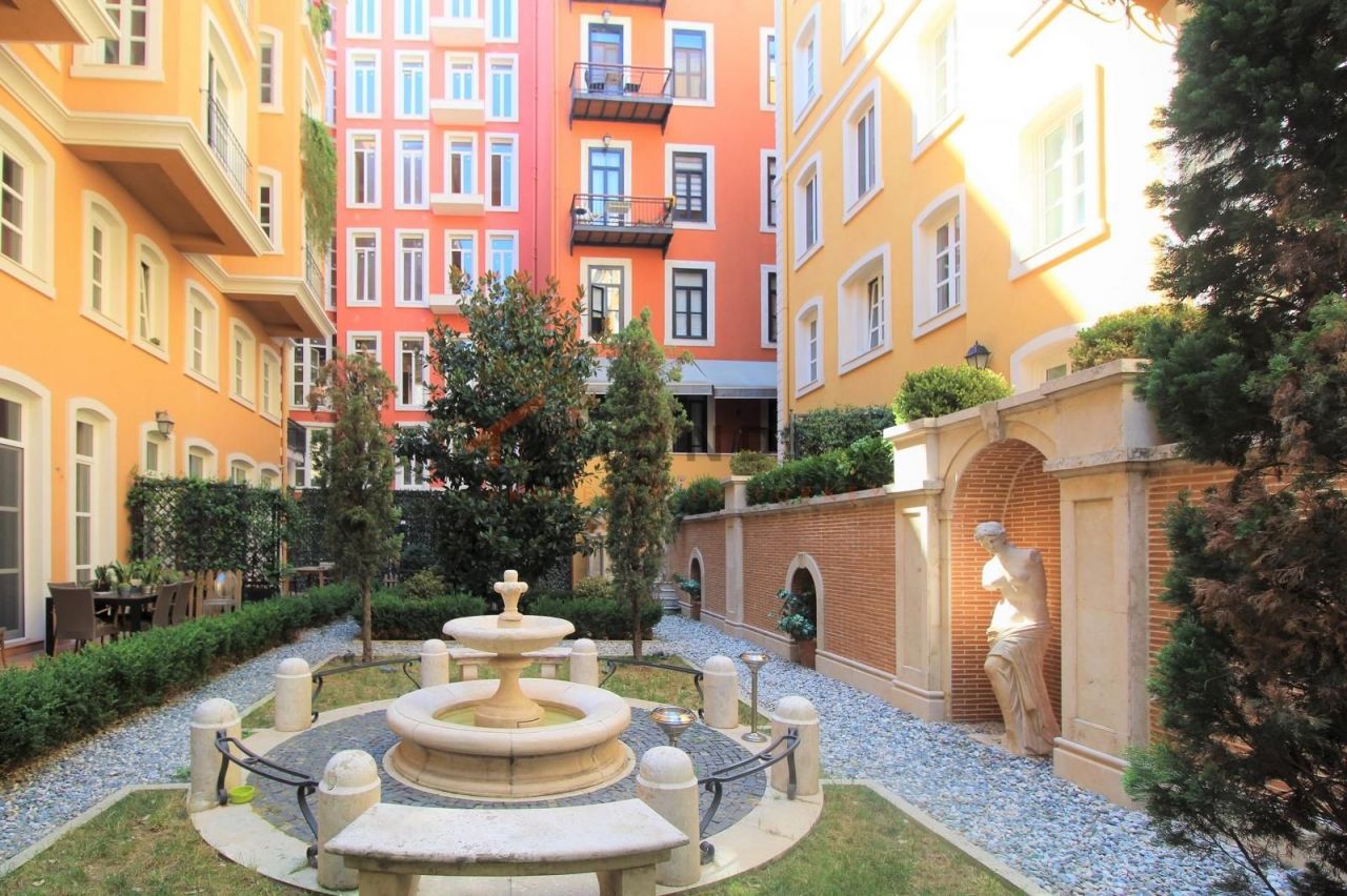 Квартира в Стамбуле, Турция, 223 м2 фото 2