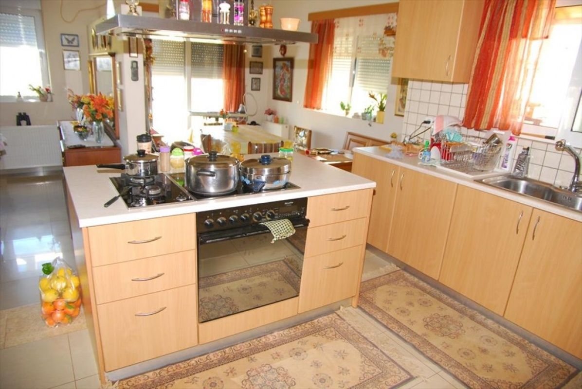 Дом в Афинах, Греция, 300 м2 фото 2