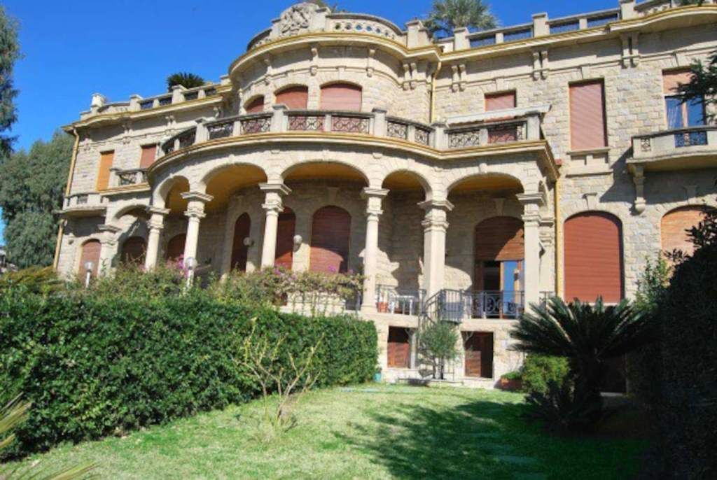 Апартаменты в Сан-Ремо, Италия, 120 м2 фото 2