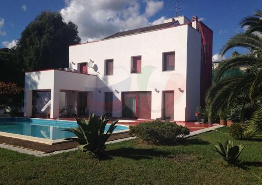 Вилла в Сан-Ремо, Италия, 450 м2 фото 4