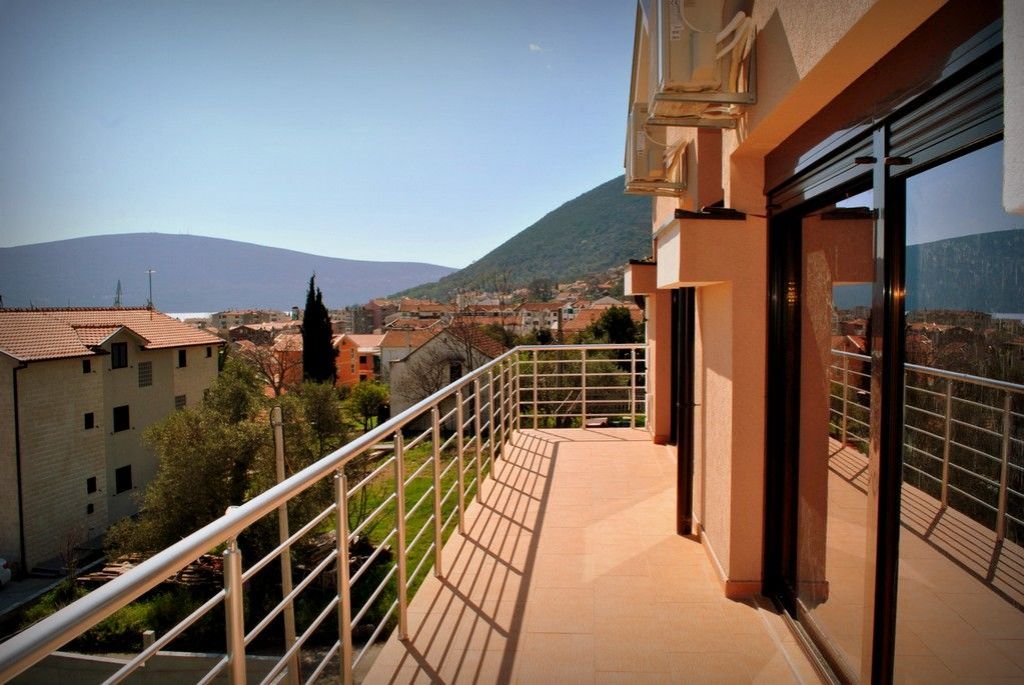 Квартира в Биеле, Черногория, 50 м2 фото 4