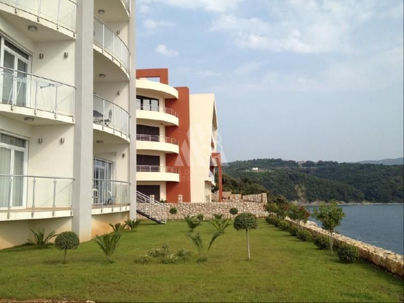 Квартира в Добра Воде, Черногория, 85 м2 фото 2