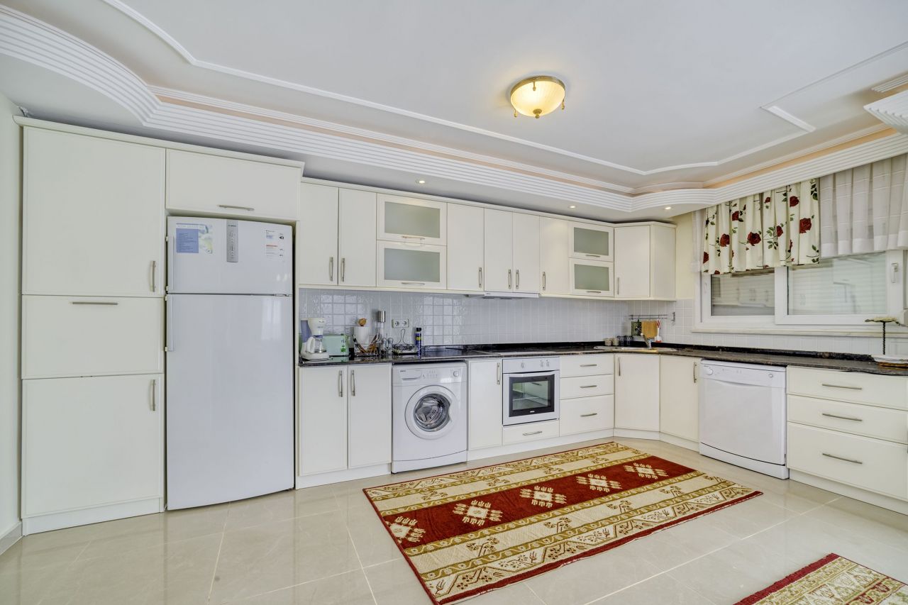 Квартира в Алании, Турция, 235 м2 фото 4