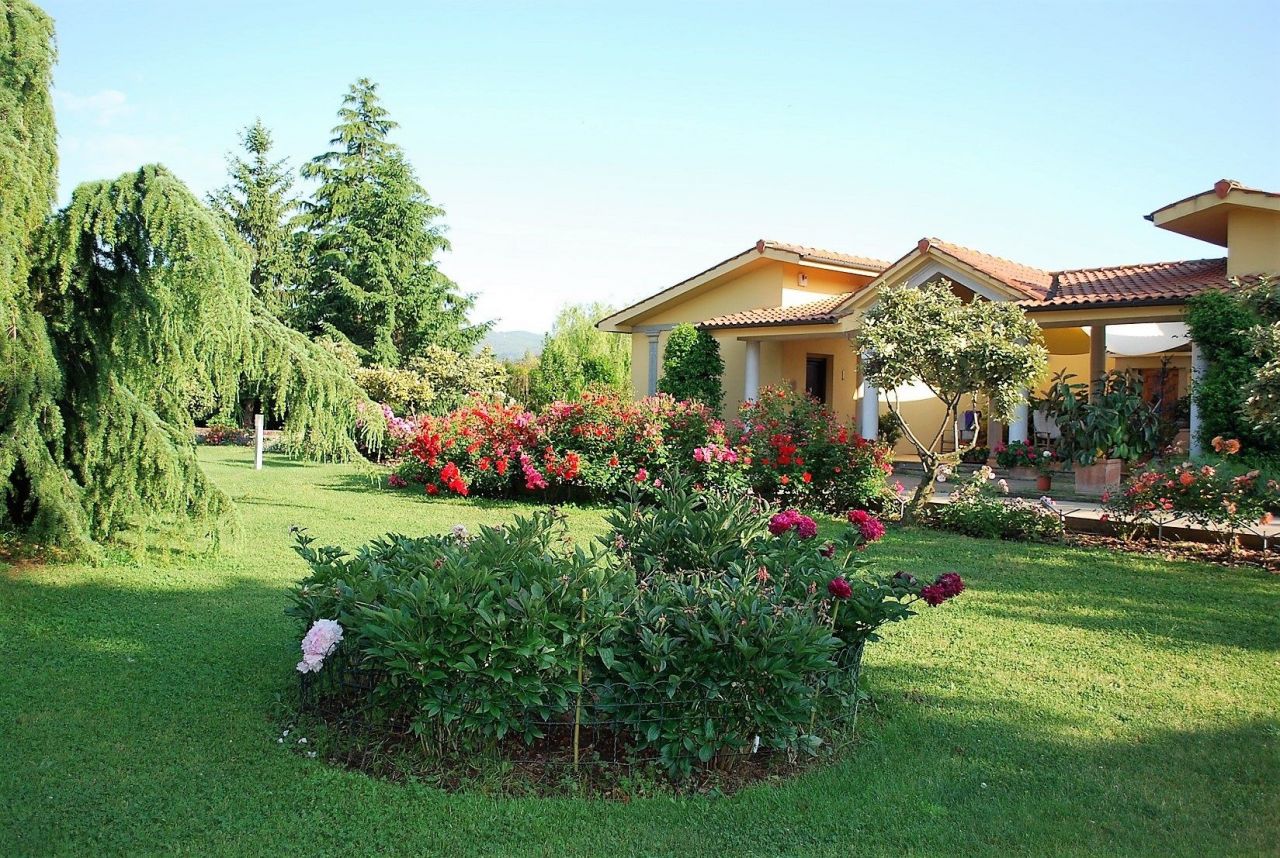 Вилла в Витербо, Италия, 316 м2 фото 2