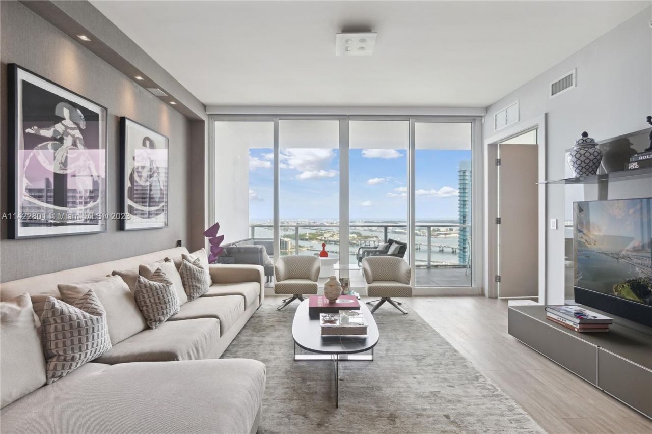 Квартира в Майами, США, 150 м2 фото 2