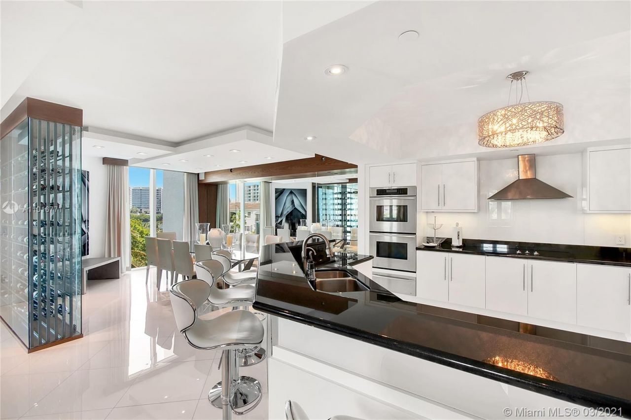 Квартира в Майами, США, 330 м2 фото 3