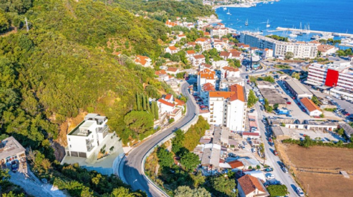 Квартира в Херцег-Нови, Черногория, 600 м2 фото 3