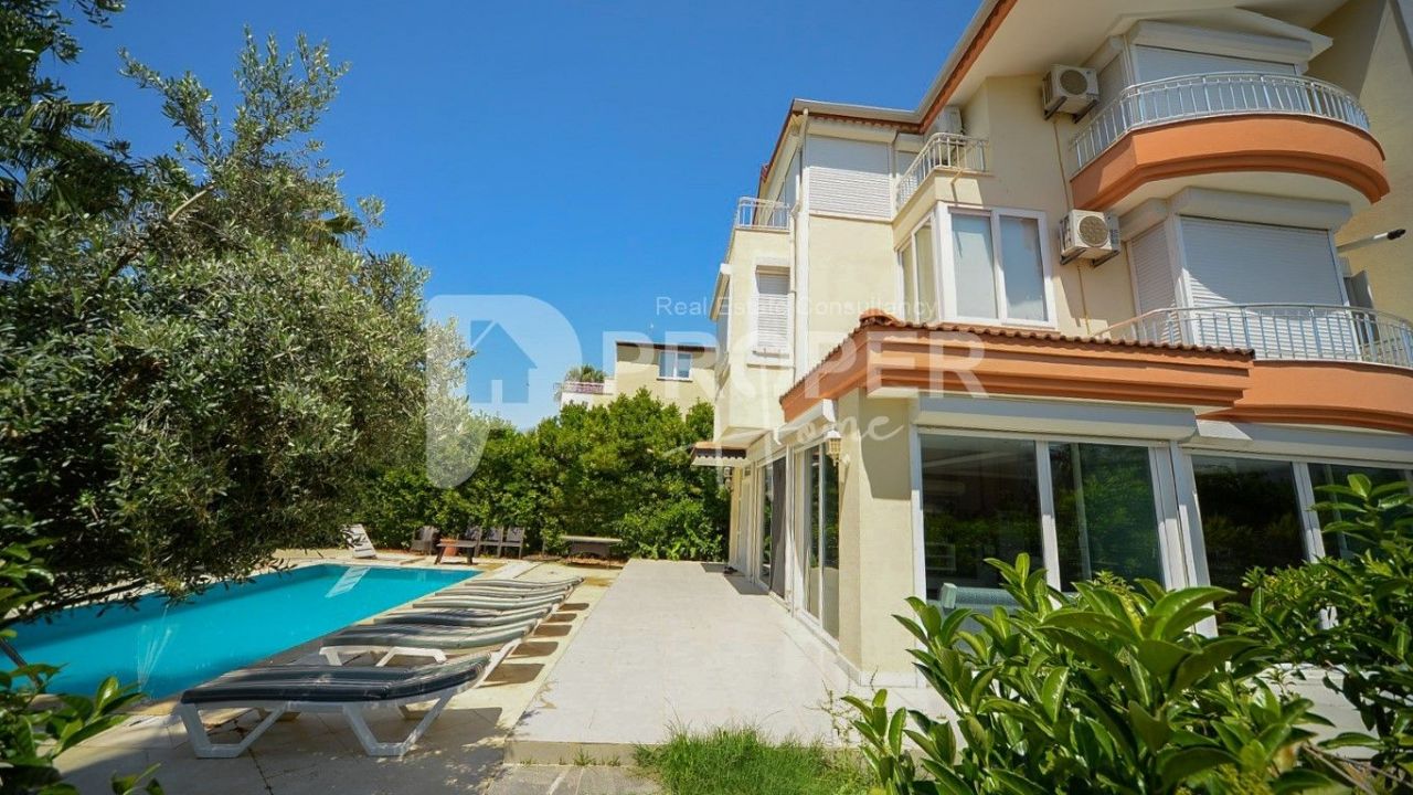 Вилла в Анталии, Турция, 200 м2 фото 2