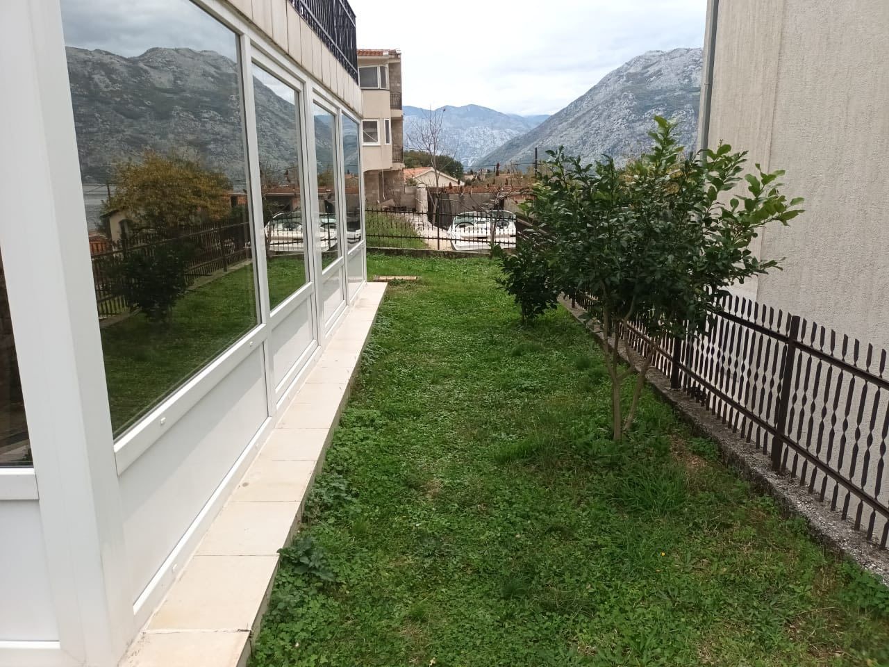 Квартира в Которе, Черногория, 70 м2 фото 2