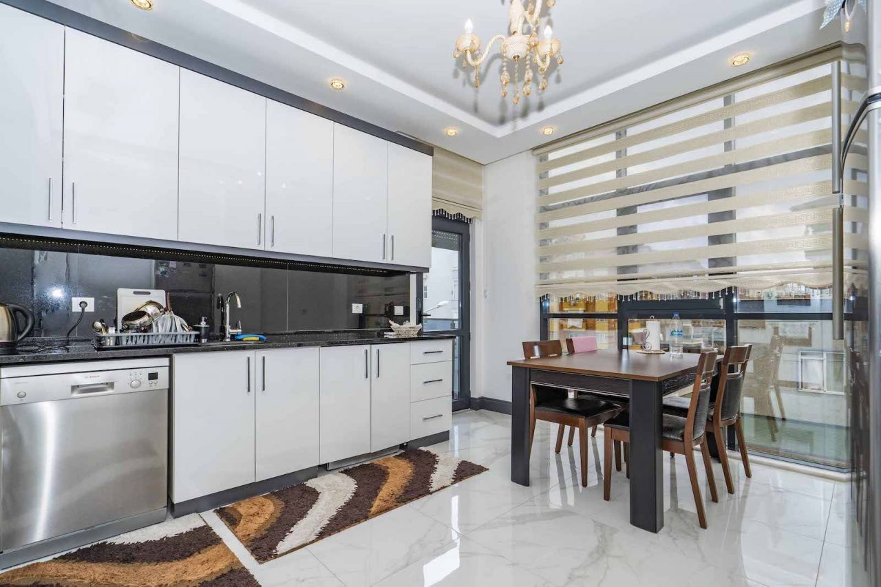Квартира в Алании, Турция, 160 м2 фото 2
